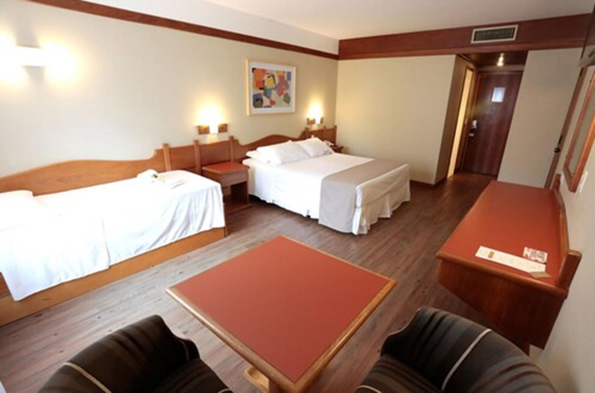 Tri Hotel Canela Exterior photo